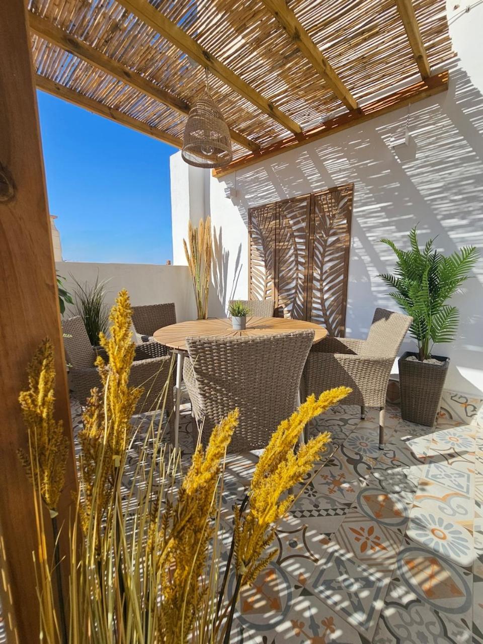 Apartamentos De La Huerta Alicante Eksteriør billede