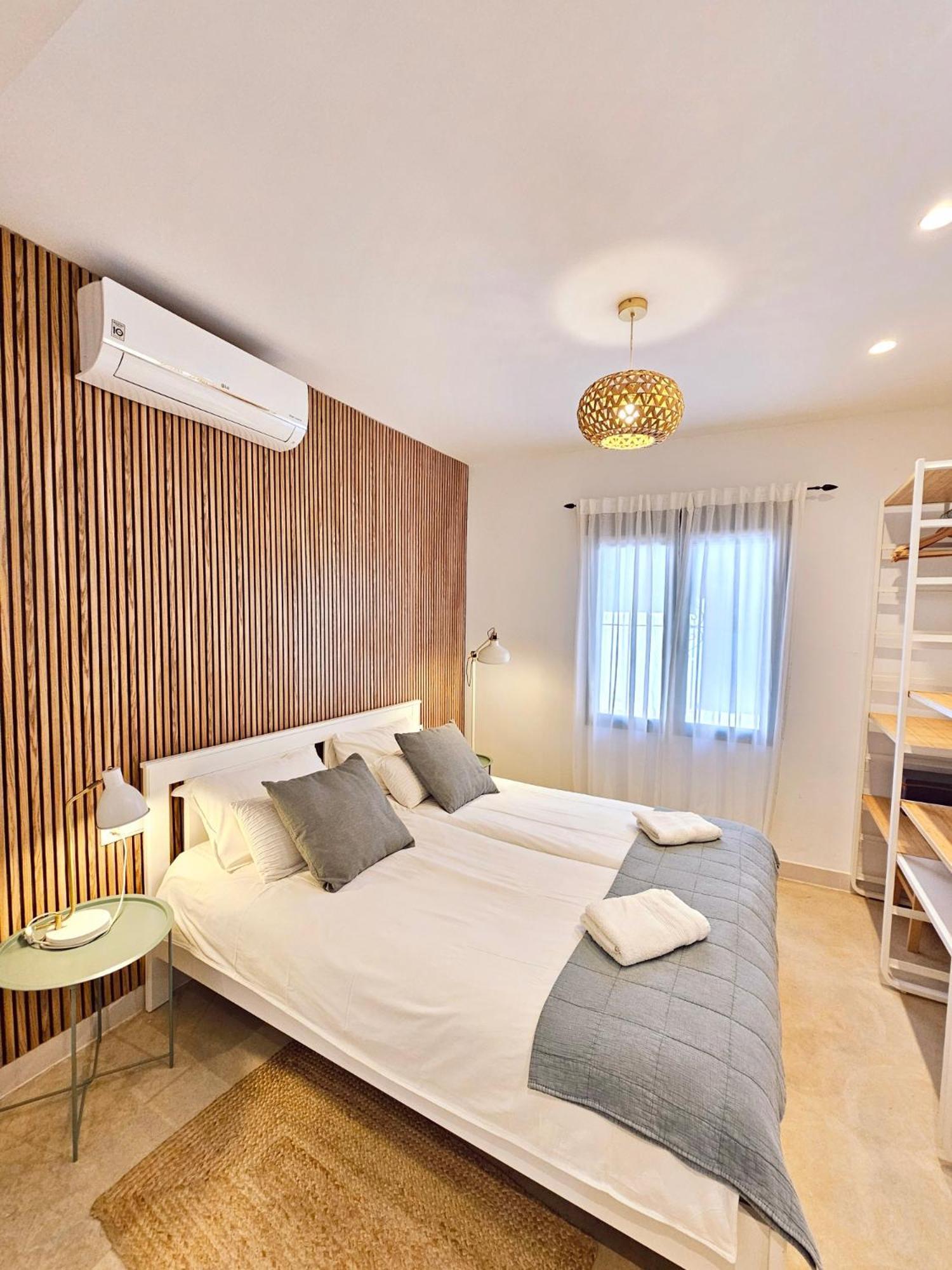 Apartamentos De La Huerta Alicante Eksteriør billede