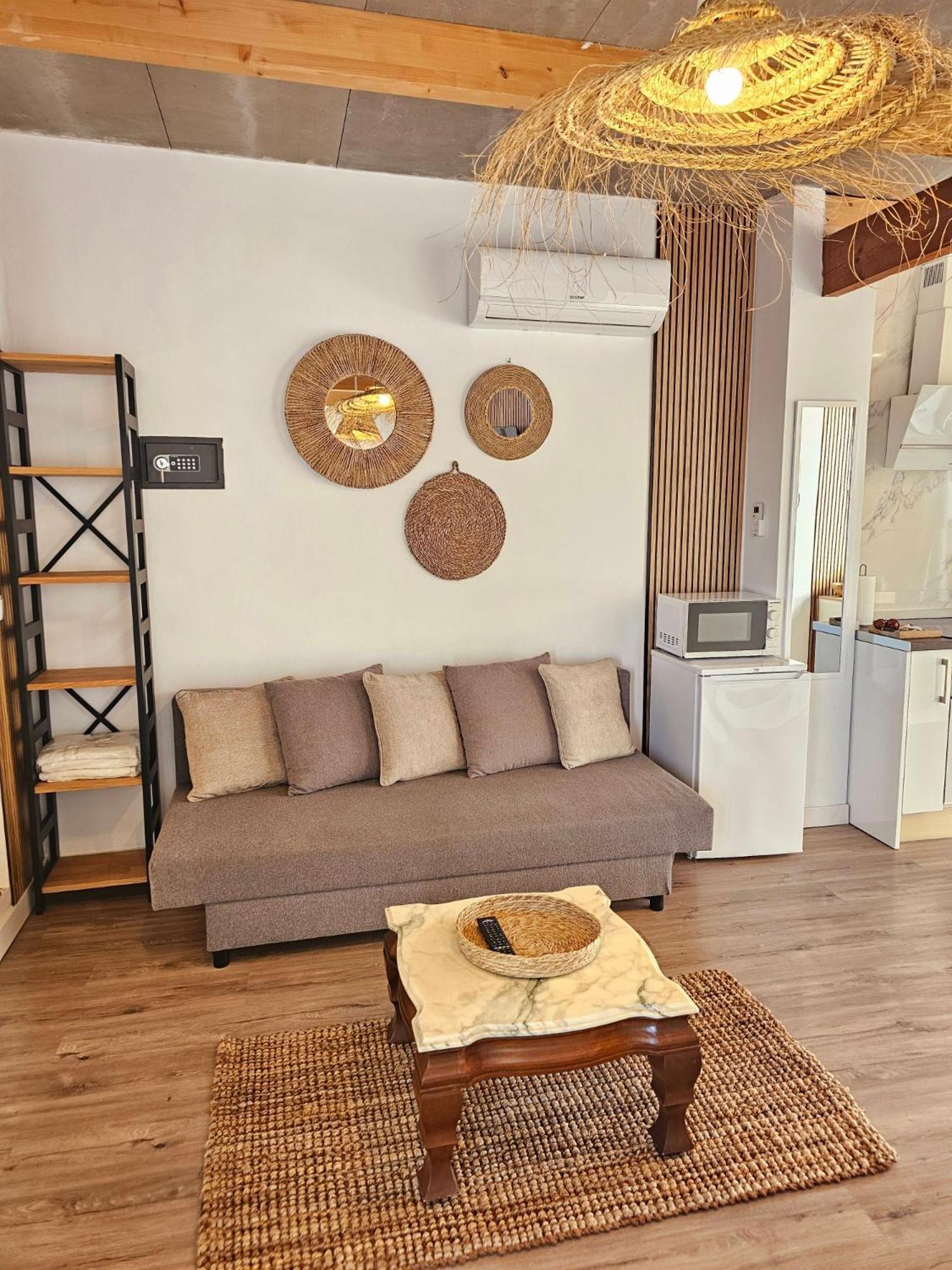 Apartamentos De La Huerta Alicante Eksteriør billede